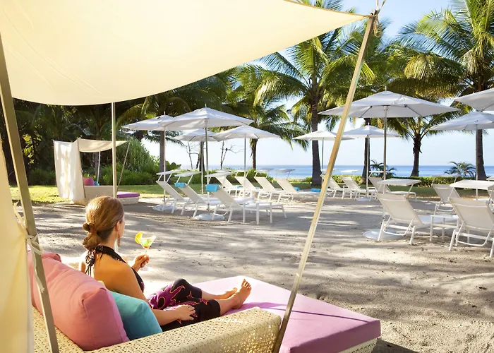 Azul & Retreat (adults Only) Hotel
